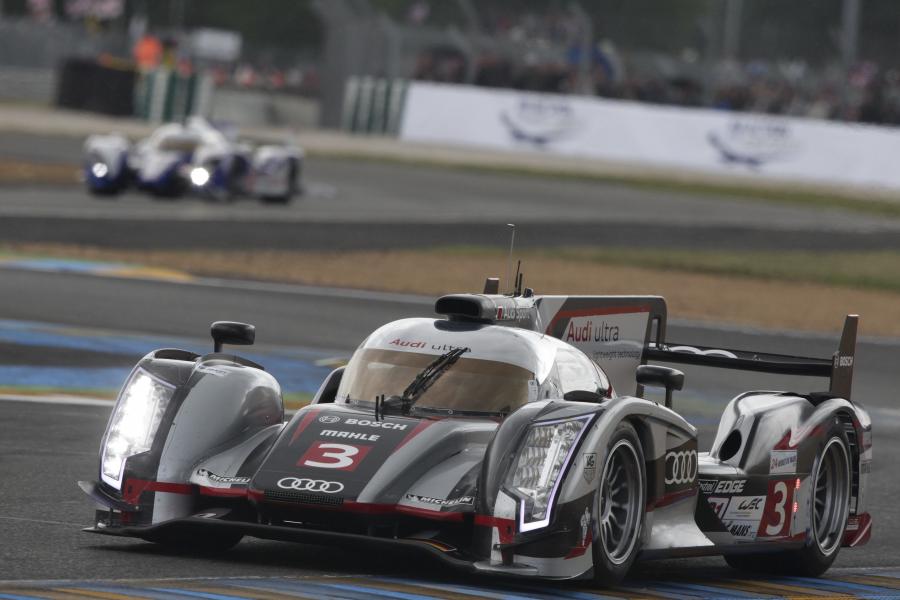  Audi R18 Le Mans 24hr 2012 года  (фото 32 из 43)